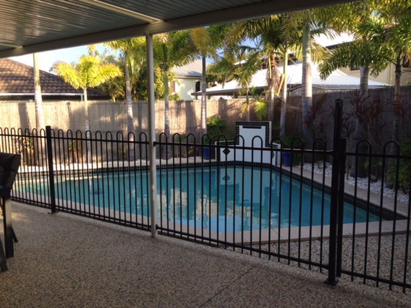 17 Seaforth Street, Sandstone Point QLD 4511