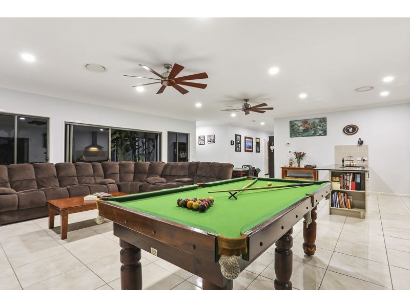 16 The Landing, Banksia Beach QLD 4507
