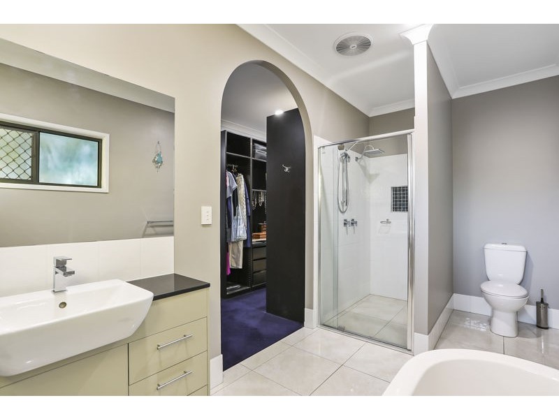 16 The Landing, Banksia Beach QLD 4507
