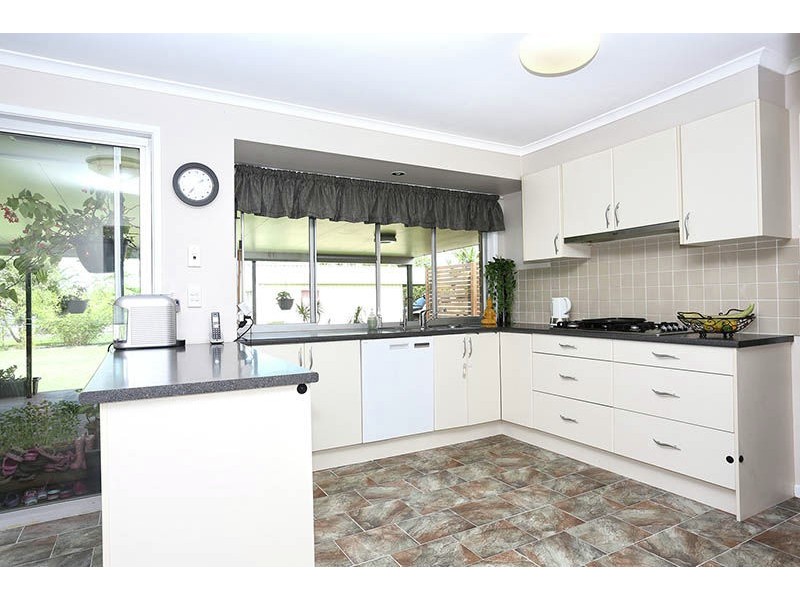 9 Relesah Drive, Ningi QLD 4511