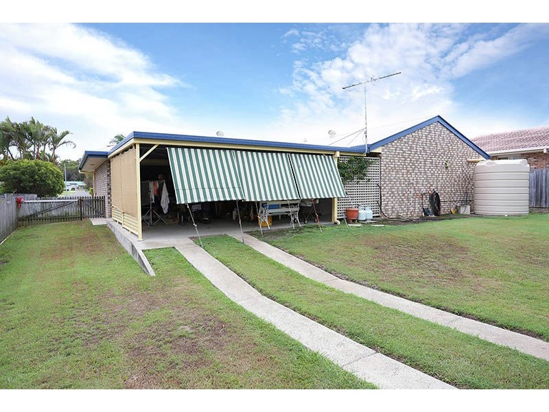 5 Trent Court, Sandstone Point QLD 4511