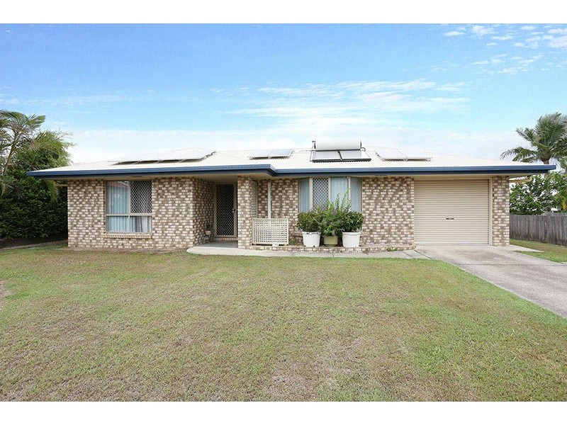 5 Trent Court, Sandstone Point QLD 4511