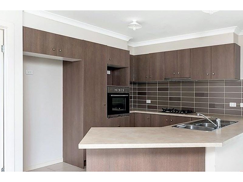16 Eucalyptus St, Ningi QLD 4511