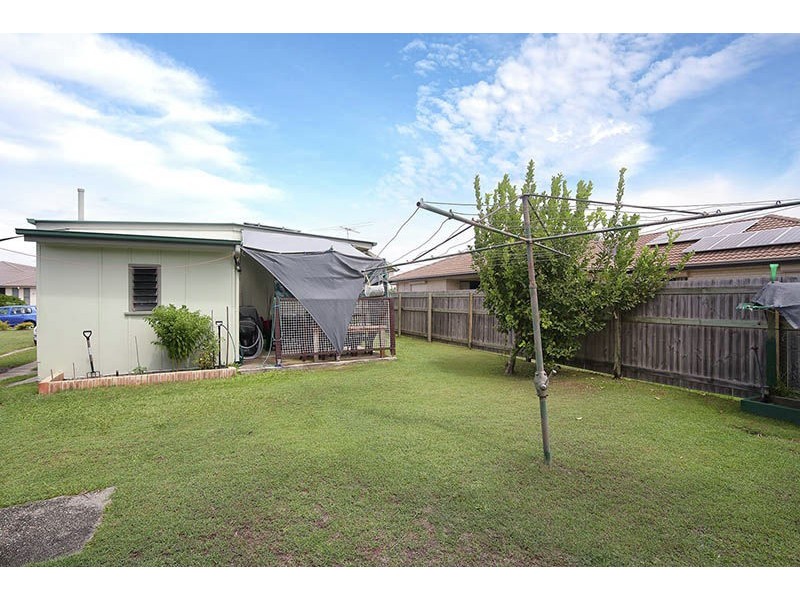 81 Kangaroo Avenue, Bongaree QLD 4507