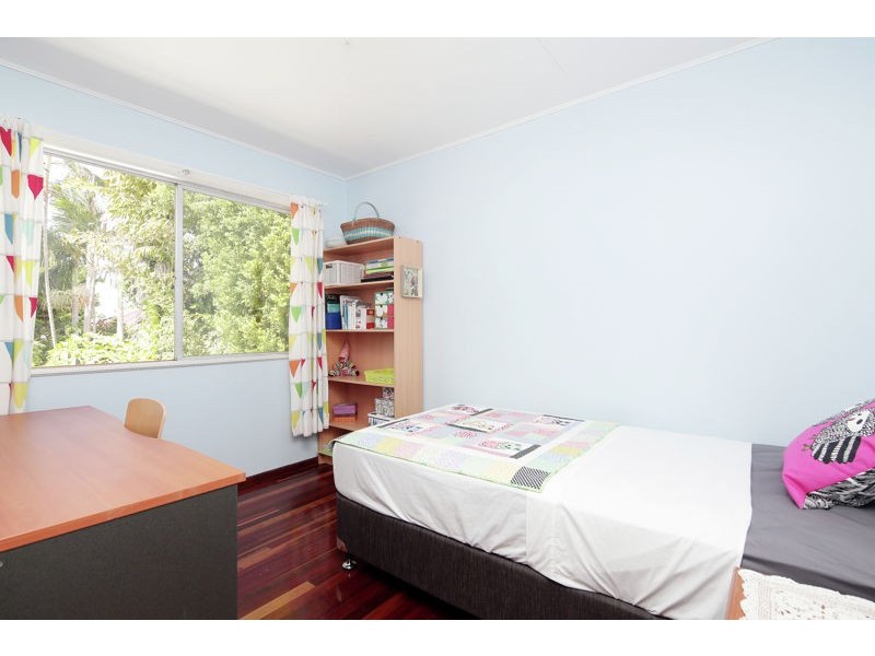 19 Penguin Street, Bongaree QLD 4507