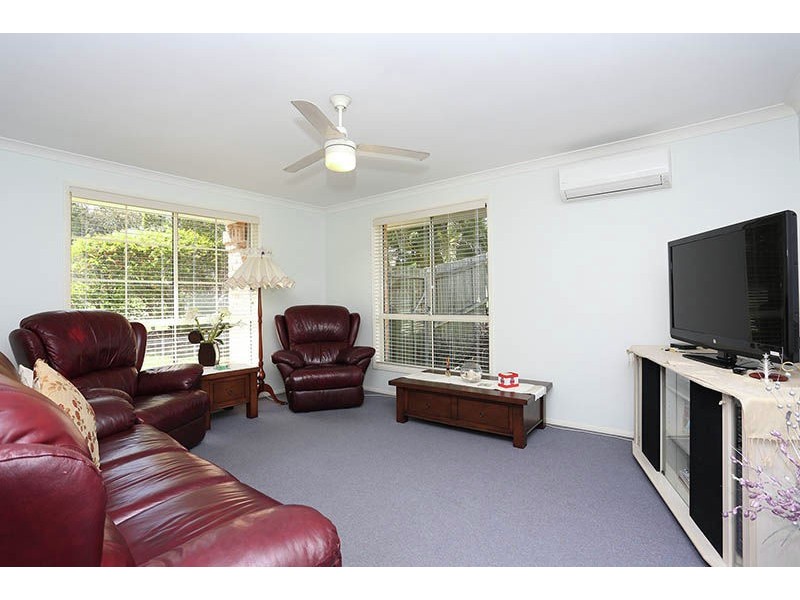 30 Smout Court, Sandstone Point QLD 4511