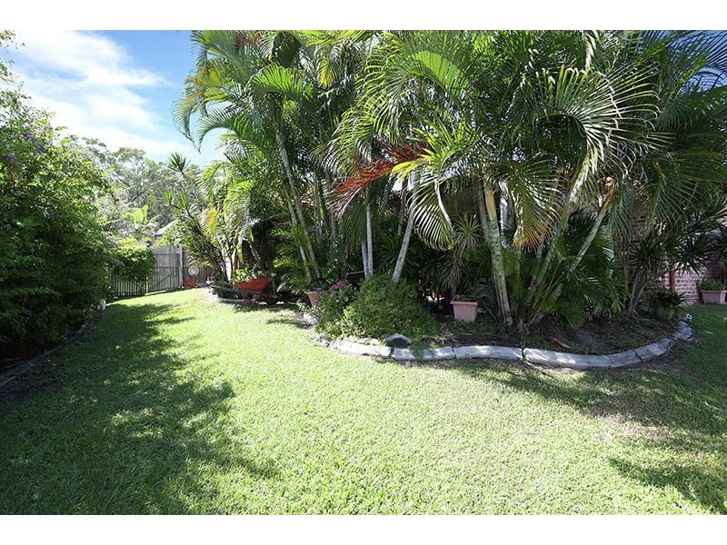 30 Smout Court, Sandstone Point QLD 4511