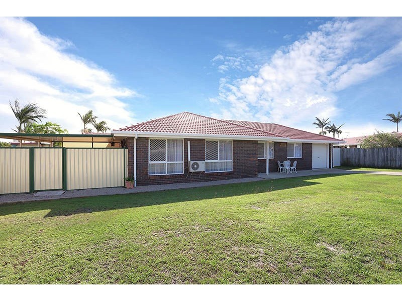 1 York Court, Sandstone Point QLD 4511