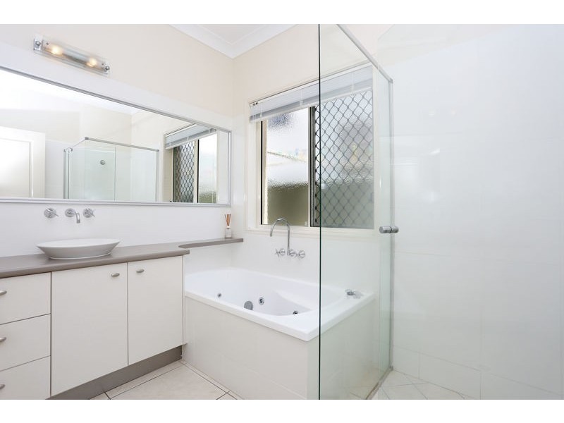 26 Marina Boulevard, Banksia Beach QLD 4507