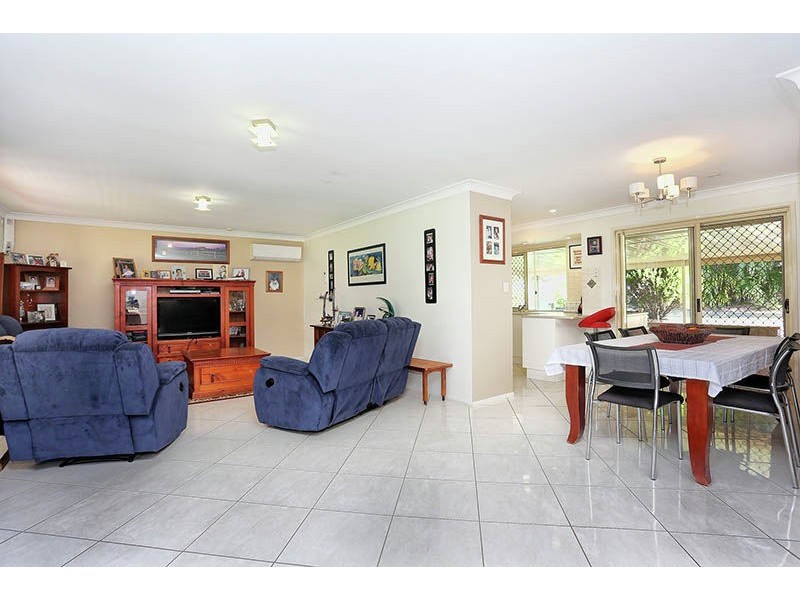 42 Relesah Drive, Ningi QLD 4511
