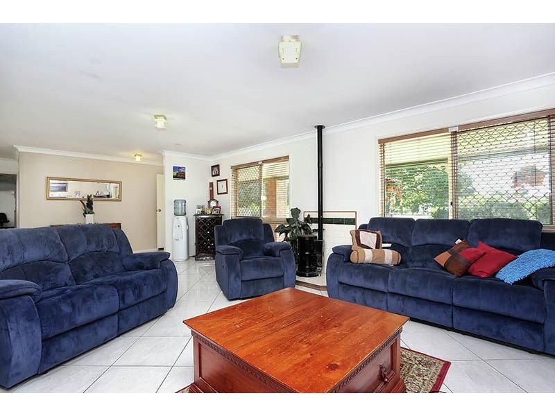 42 Relesah Drive, Ningi QLD 4511