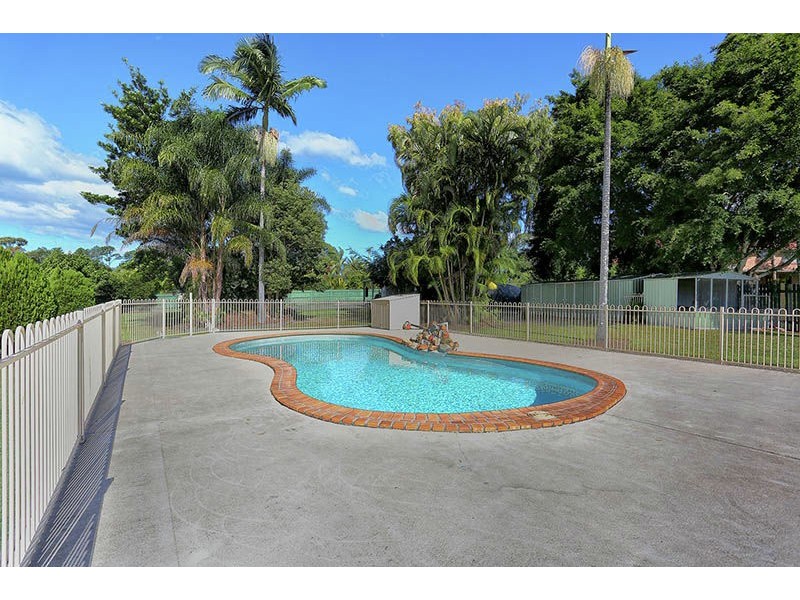 42 Relesah Drive, Ningi QLD 4511