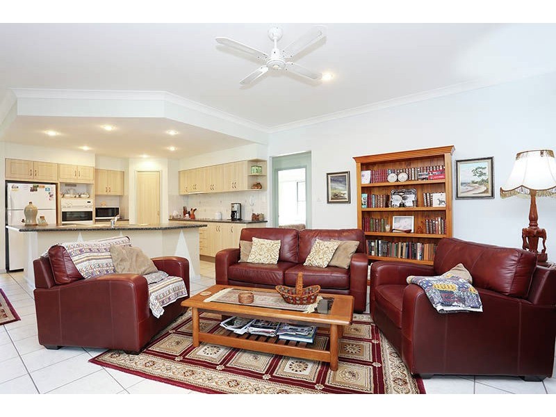 167 Endeavour Drive, Banksia Beach QLD 4507