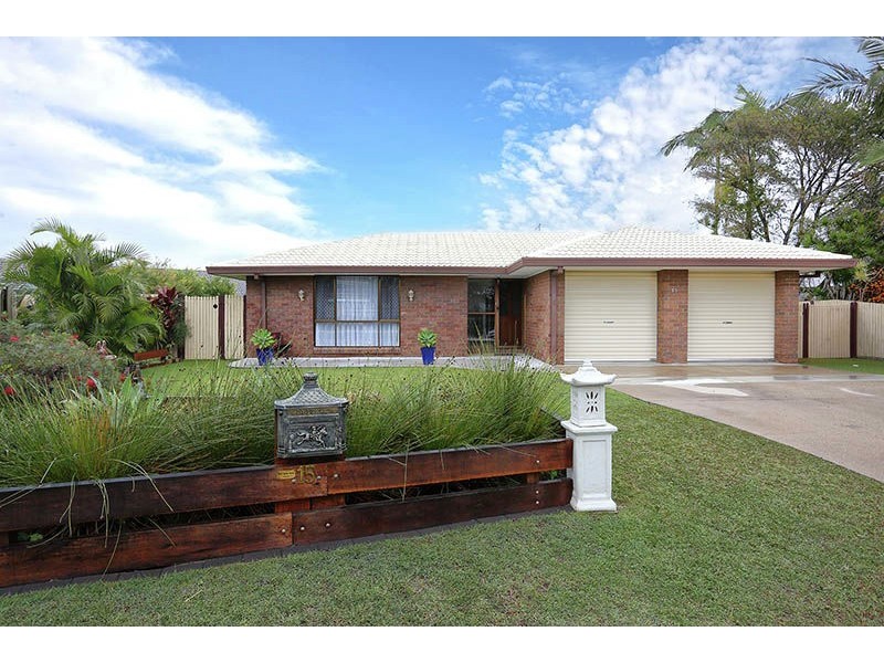 15 Carter Court, Sandstone Point QLD 4511