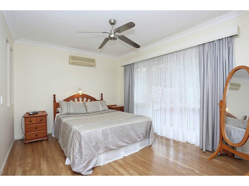 34 Gordon Crescent, Sandstone Point QLD 4511