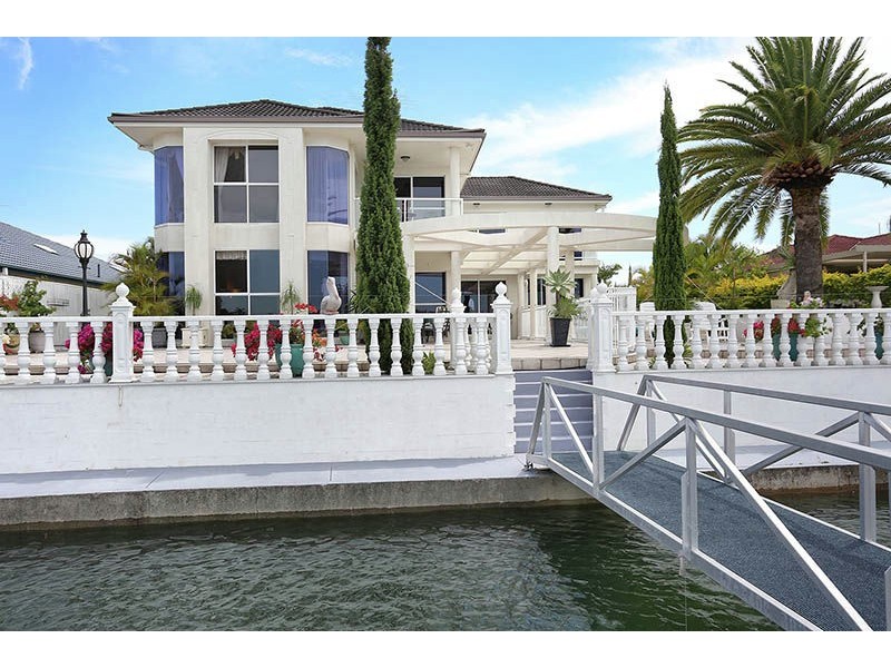 28 Island Parade, Banksia Beach QLD 4507
