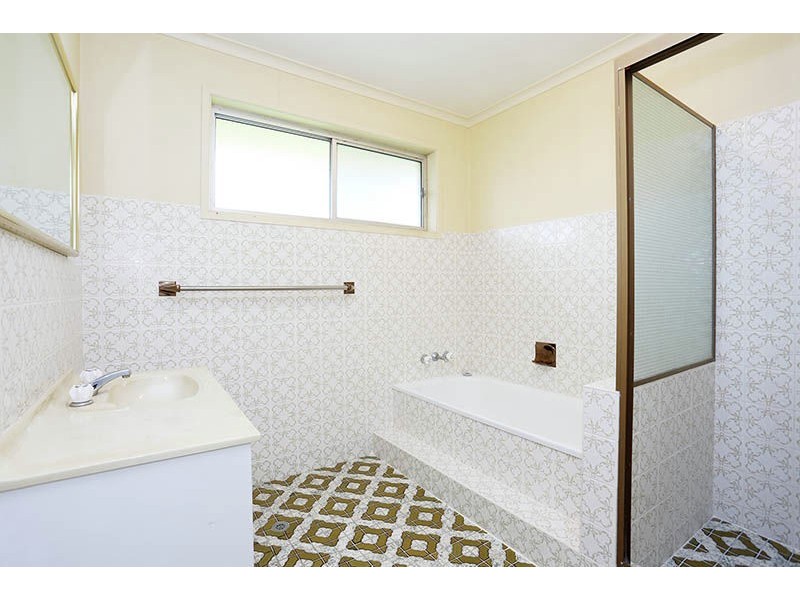 3 Gidya Avenue, Bongaree QLD 4507