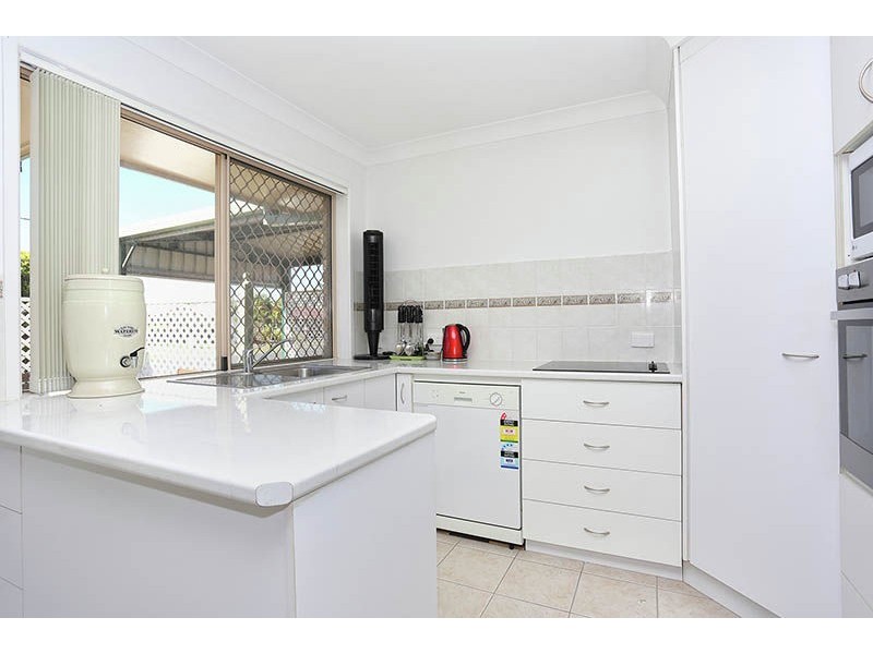 27 Pheasant Avenue, Banksia Beach QLD 4507