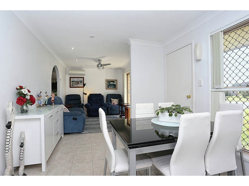 27 Pheasant Avenue, Banksia Beach QLD 4507