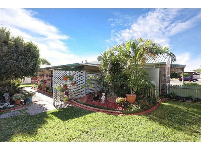 27 Pheasant Avenue, Banksia Beach QLD 4507