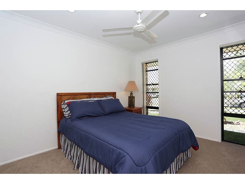 248 Bestmann Rd, Sandstone Point QLD 4511