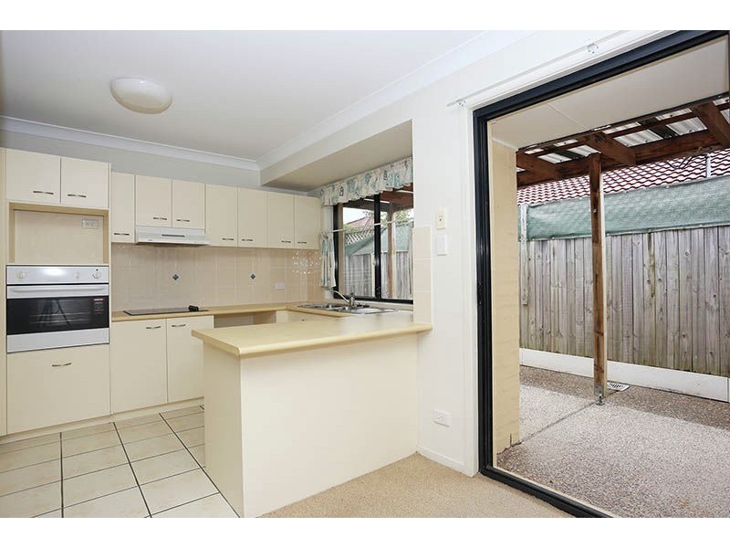 9 Seabreeze Court, Sandstone Point QLD 4511