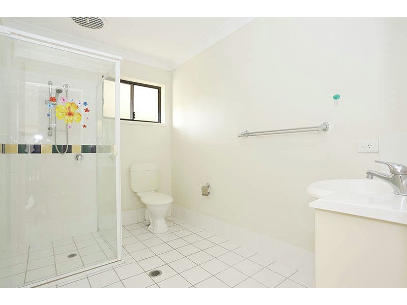 9 Seabreeze Court, Sandstone Point QLD 4511