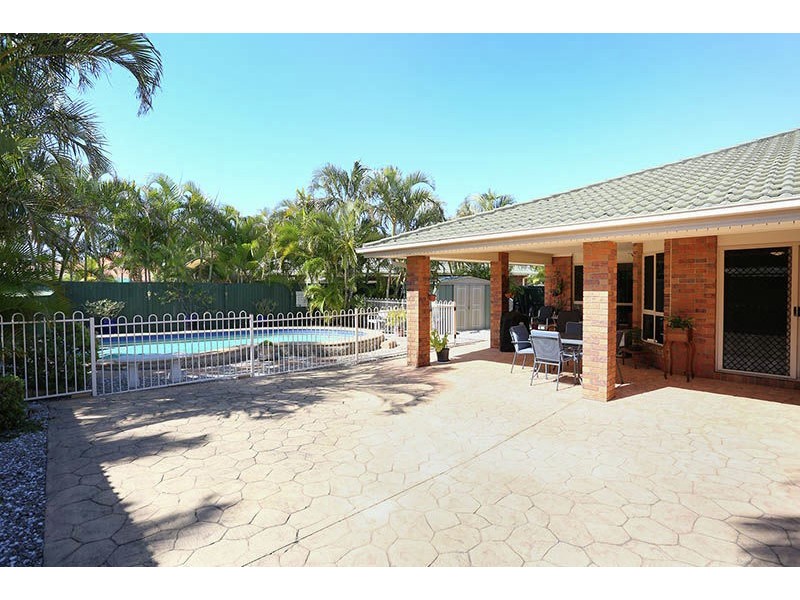 54 Voyagers Drive, Banksia Beach QLD 4507
