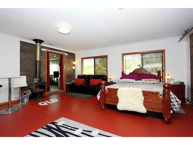 79 Relesah Drive, Ningi QLD 4511