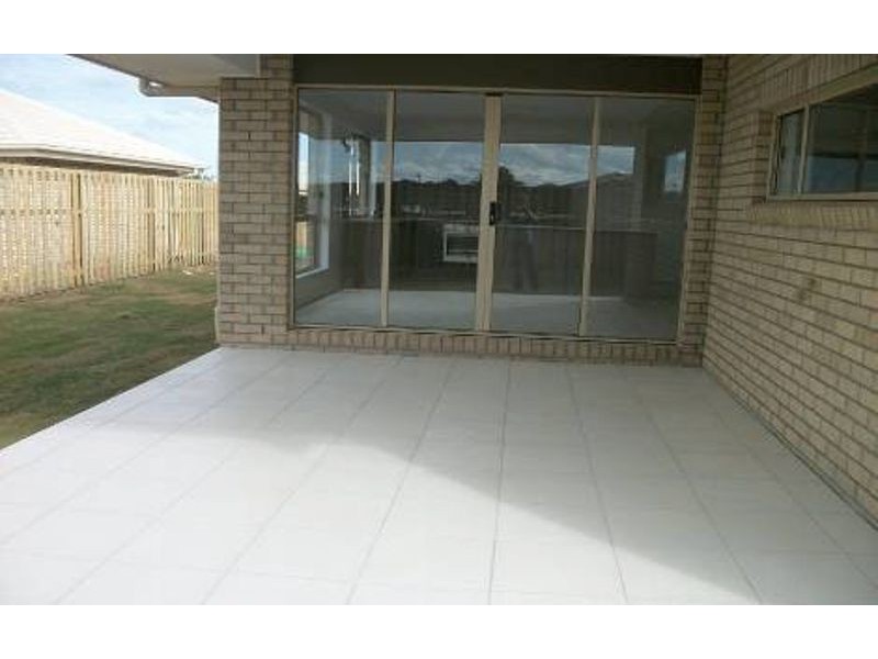 17 Peacherine Circuit, Bellmere QLD 4510
