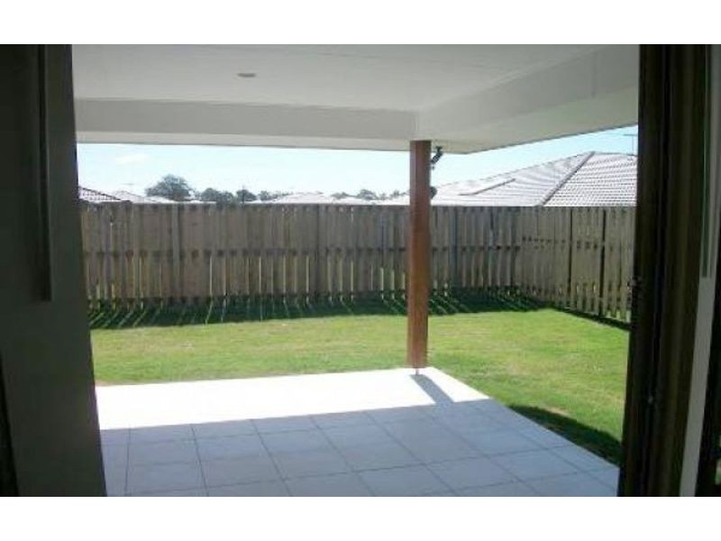 17 Peacherine Circuit, Bellmere QLD 4510