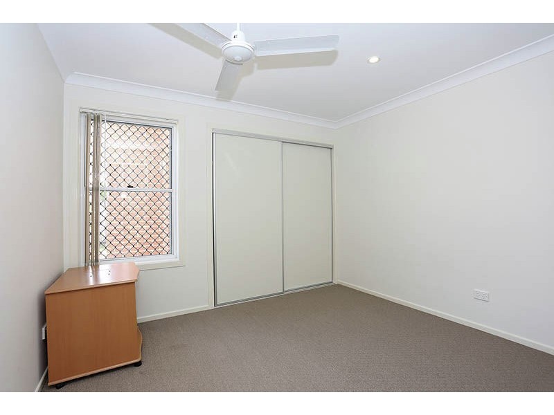 6 Sinclair Place, Ningi QLD 4511