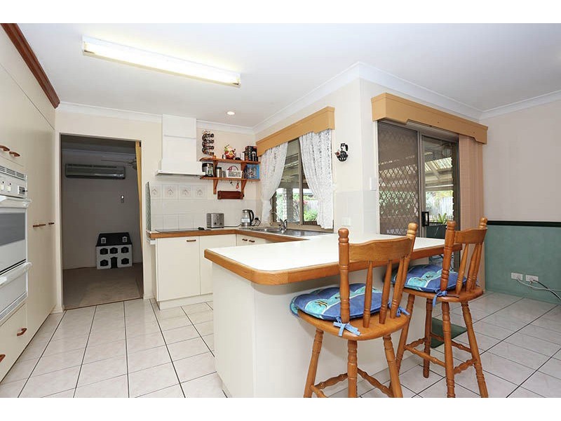 6 Japonica Crt, Bongaree QLD 4507