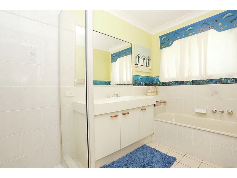 6 Japonica Crt, Bongaree QLD 4507