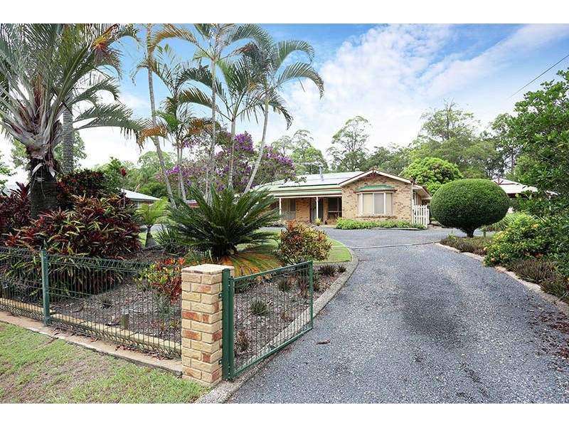 19 Triton Crt, Ningi QLD 4511