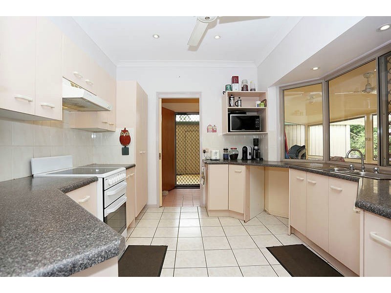 19 Triton Crt, Ningi QLD 4511