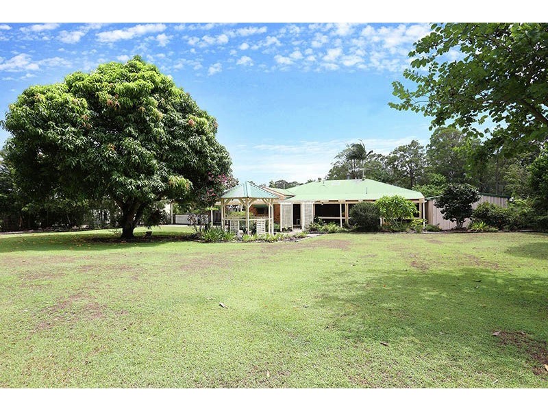 19 Triton Crt, Ningi QLD 4511