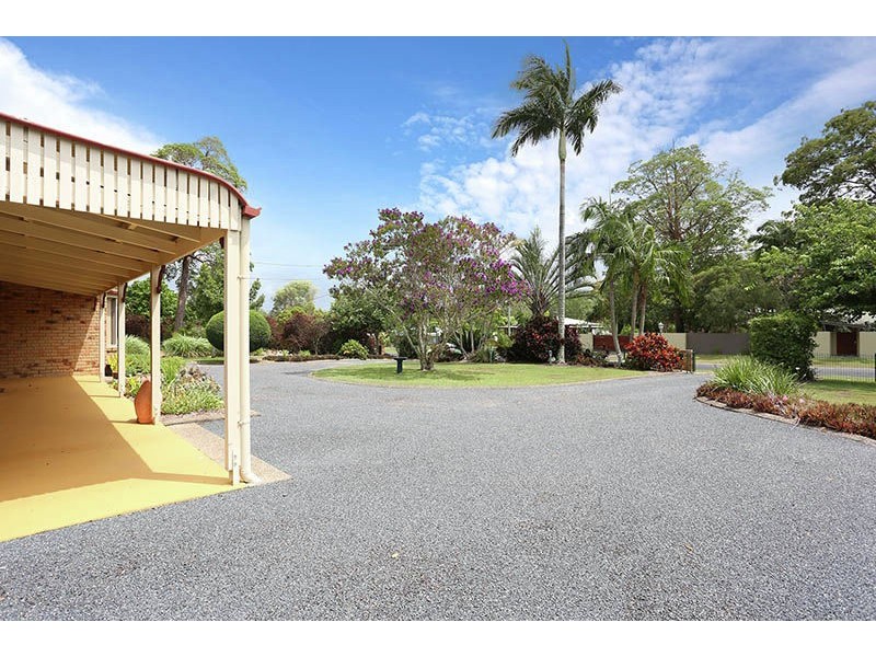 19 Triton Crt, Ningi QLD 4511