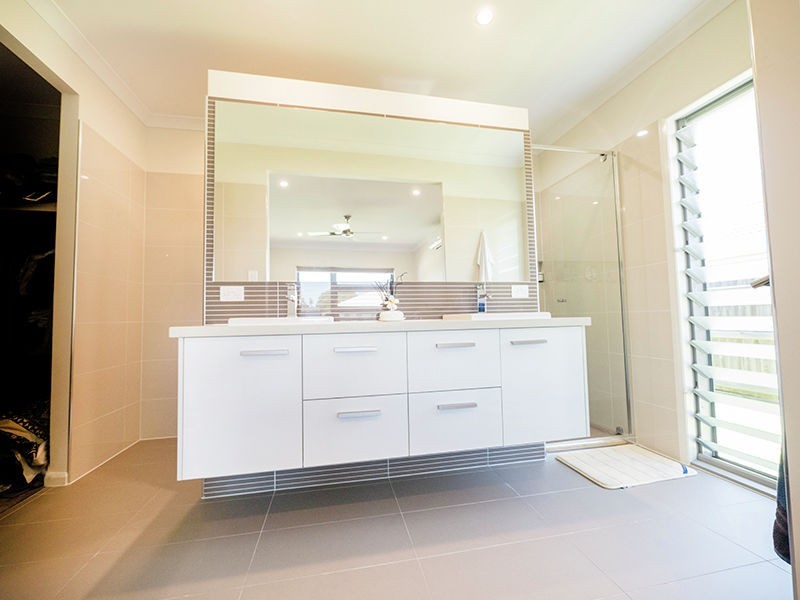 24 Treefrog Street, Ningi QLD 4511