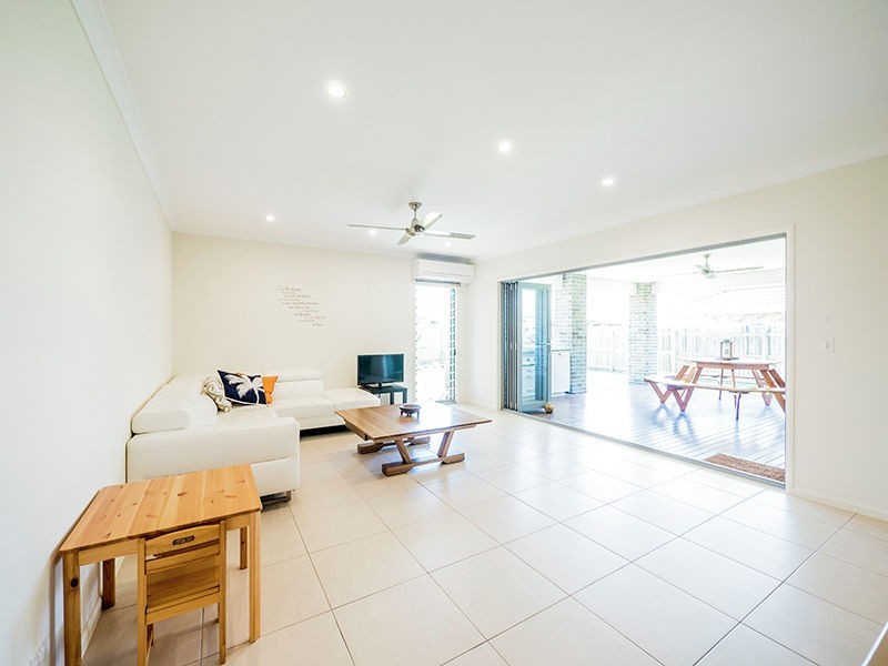 24 Treefrog Street, Ningi QLD 4511