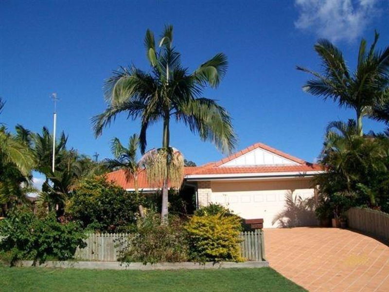 18 Salmon Place, Sandstone Point QLD 4511