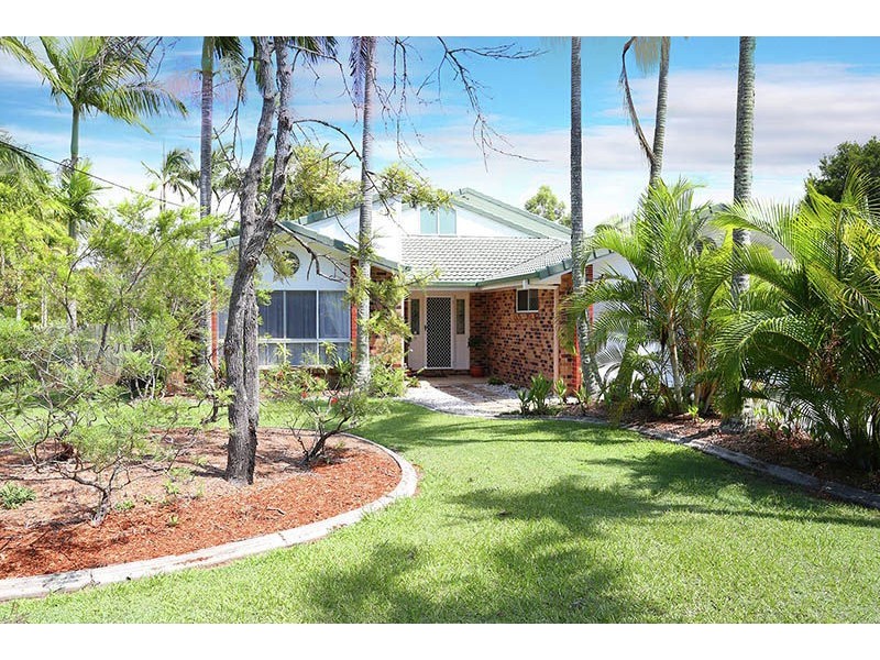 2-4 Lever Court, Ningi QLD 4511