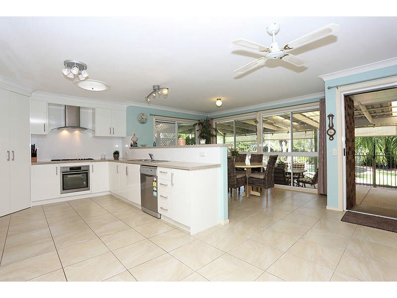 2-4 Lever Court, Ningi QLD 4511