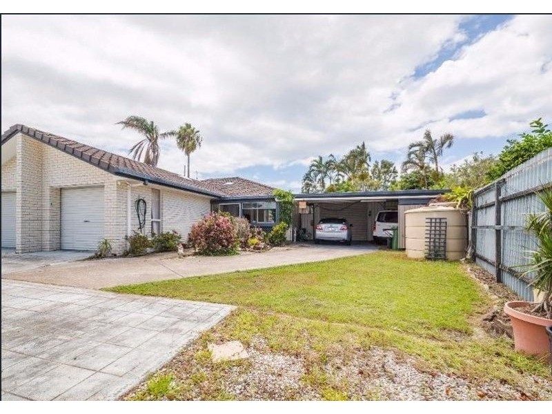 1/8 Dianthus Ave,, Banksia Beach QLD 4507