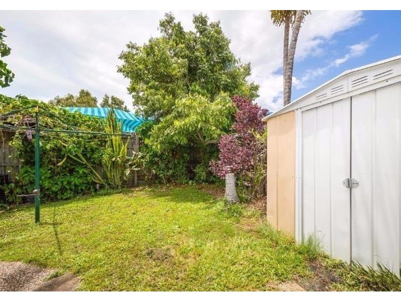 1/8 Dianthus Ave,, Banksia Beach QLD 4507