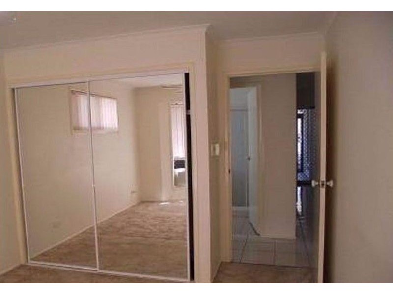 1/8 Dianthus Ave,, Banksia Beach QLD 4507