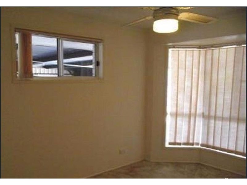 1/8 Dianthus Ave,, Banksia Beach QLD 4507