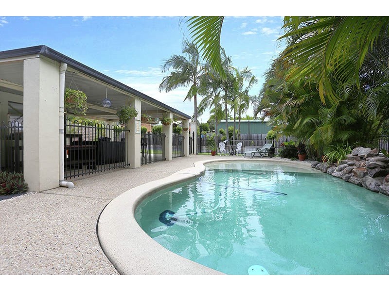 37 Wrenaus Way, Ningi QLD 4511