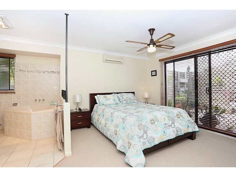 37 Wrenaus Way, Ningi QLD 4511