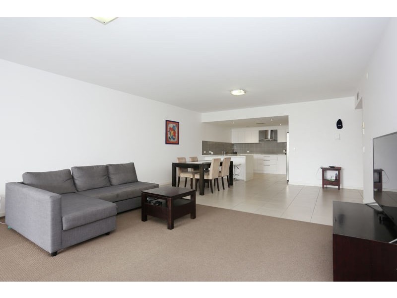 15/8A Spinnaker Drive, Sandstone Point QLD 4511